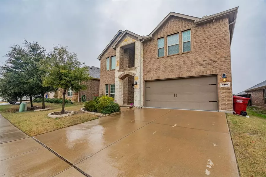 3204 Sunny Hill Way, Royse City, TX 75189