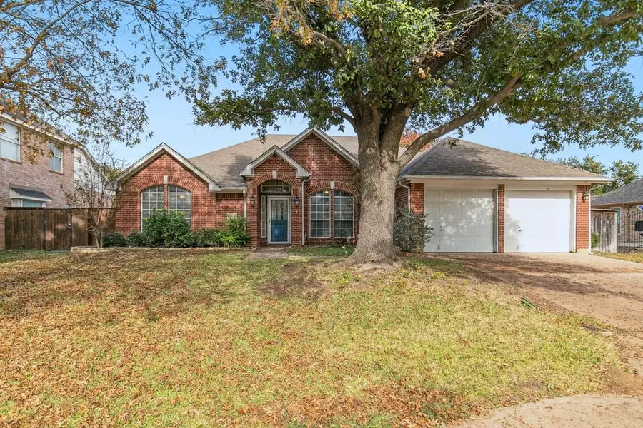 3509 Stone Creek Lane N, Fort Worth, TX 76137