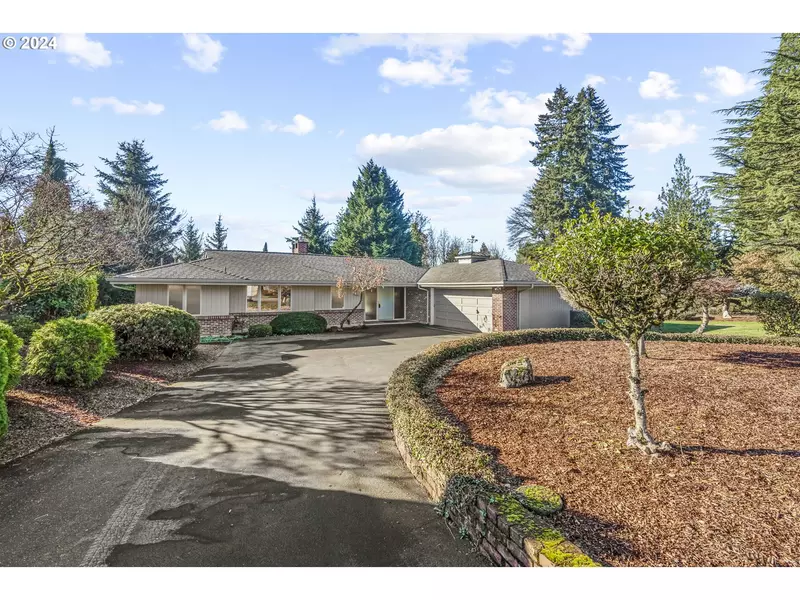 2307 CASCADE WAY, Longview, WA 98632