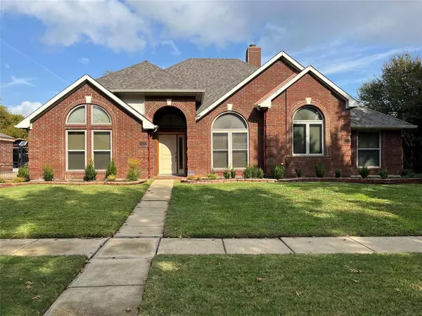 558 Winston Street,  Grand Prairie,  TX 75052