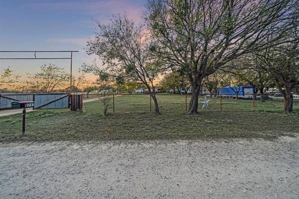 Joshua, TX 76058,8717 Skyline Drive