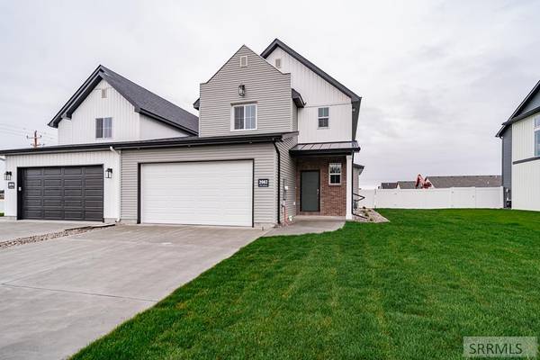 2062 47th Street, Ammon, ID 83406