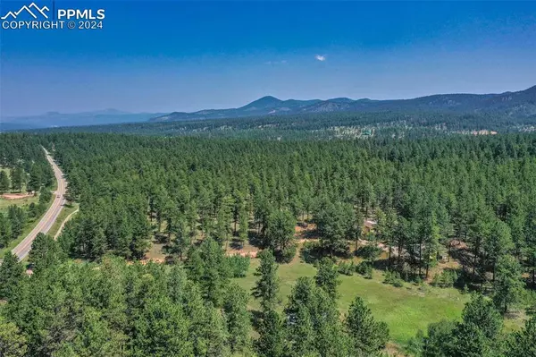 Woodland Park, CO 80863,28400 N Highway 67