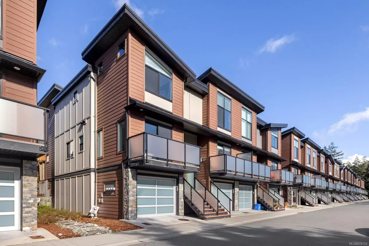 Langford, BC V9B 5R9,300 Phelps Ave #111