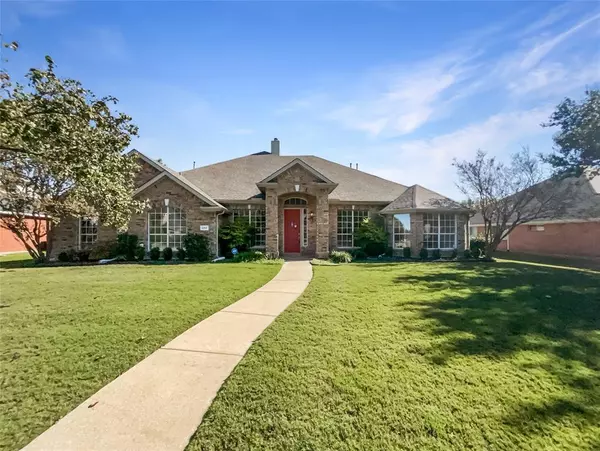 280 Brookwood Forest Drive, Sunnyvale, TX 75182