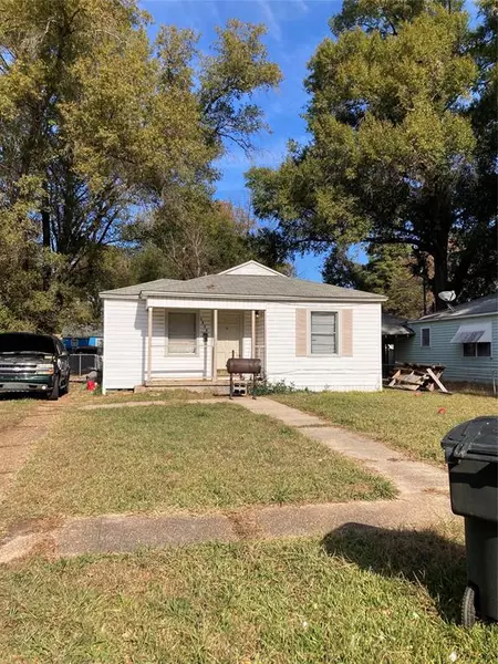 2728 Hillcrest Avenue, Shreveport, LA 71108