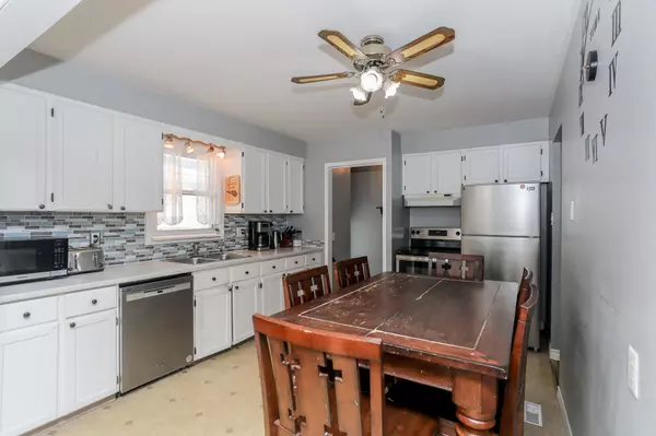 Aylmer, ON N5H 3B1,109 DUFFERIN ST