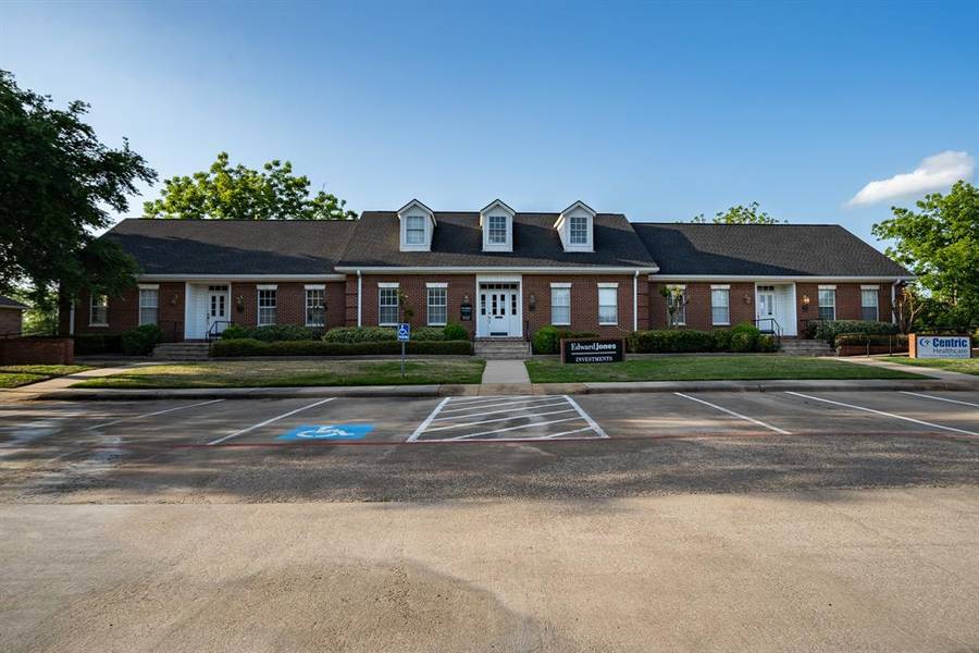 3900 E Joe Rmsey Boulevard #4, Greenville, TX 75401