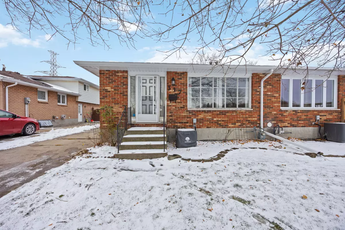 Sarnia, ON N7S 4K5,317 Trudeau DR