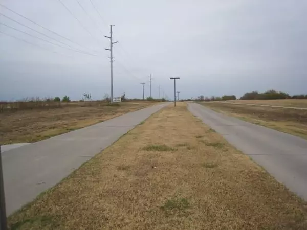 9.02 ac Monty Stratton Parkway, Greenville, TX 75402