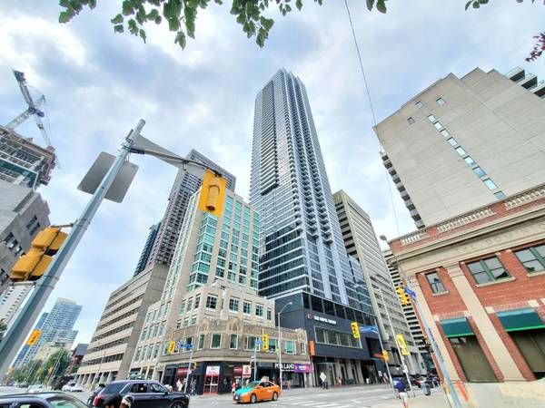 395 Bloor ST E #4910, Toronto C08, ON M4W 0B4