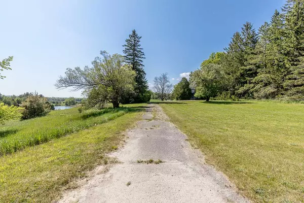 Caledon, ON L7K 0R5,2140 Charleston Side Road