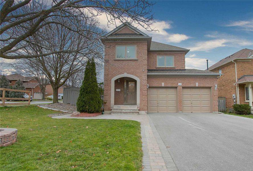 Newmarket, ON L3Y 8H6,479 Blackstock RD #Lower