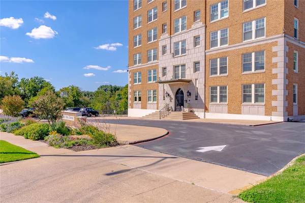 2306 Park Place Avenue #3C, Fort Worth, TX 76110