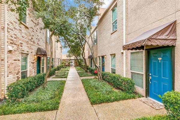 4025 Holland Avenue #120, Dallas, TX 75219