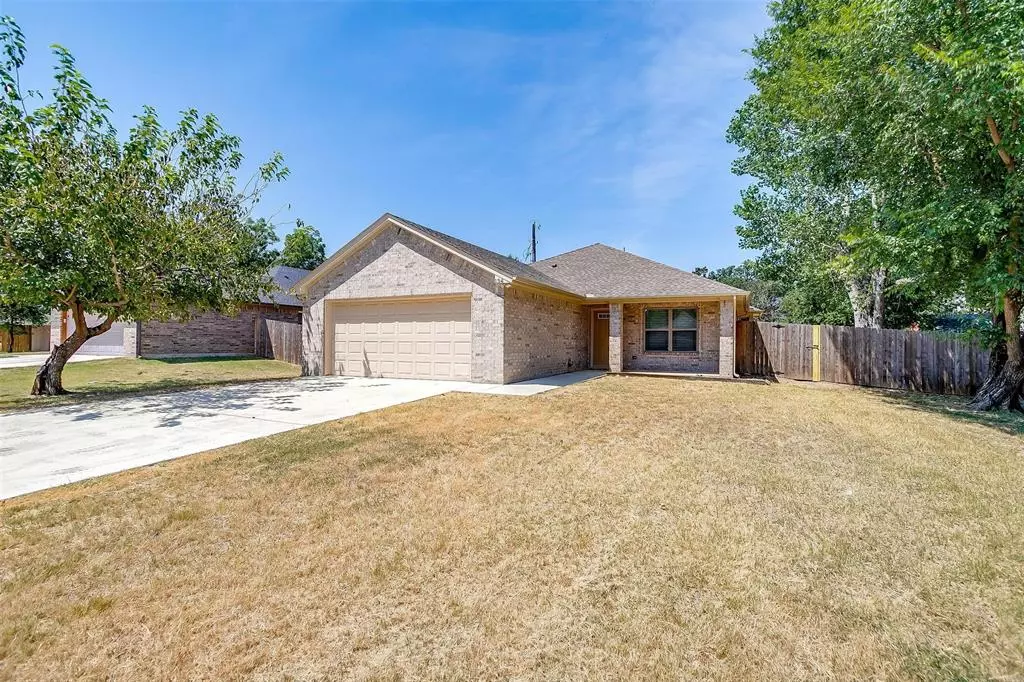 Azle, TX 76020,134 Dennis Drive