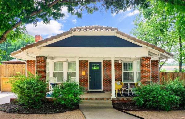 2633 College Avenue, Fort Worth, TX 76110