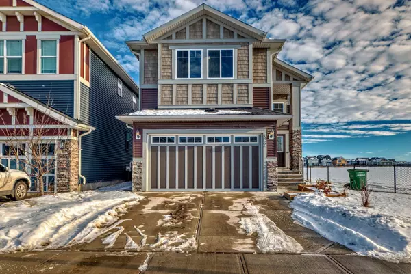 Airdrie, AB T4A 0S2,382 Kings Heights DR SE