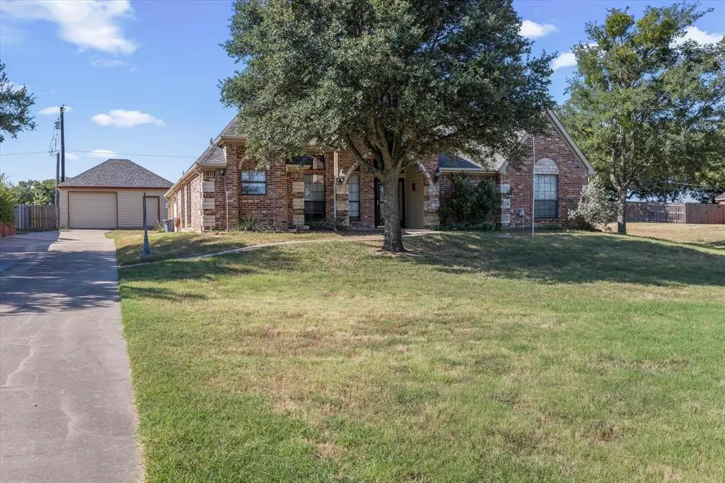 Granbury, TX 76049,207 Aqua Vista Drive