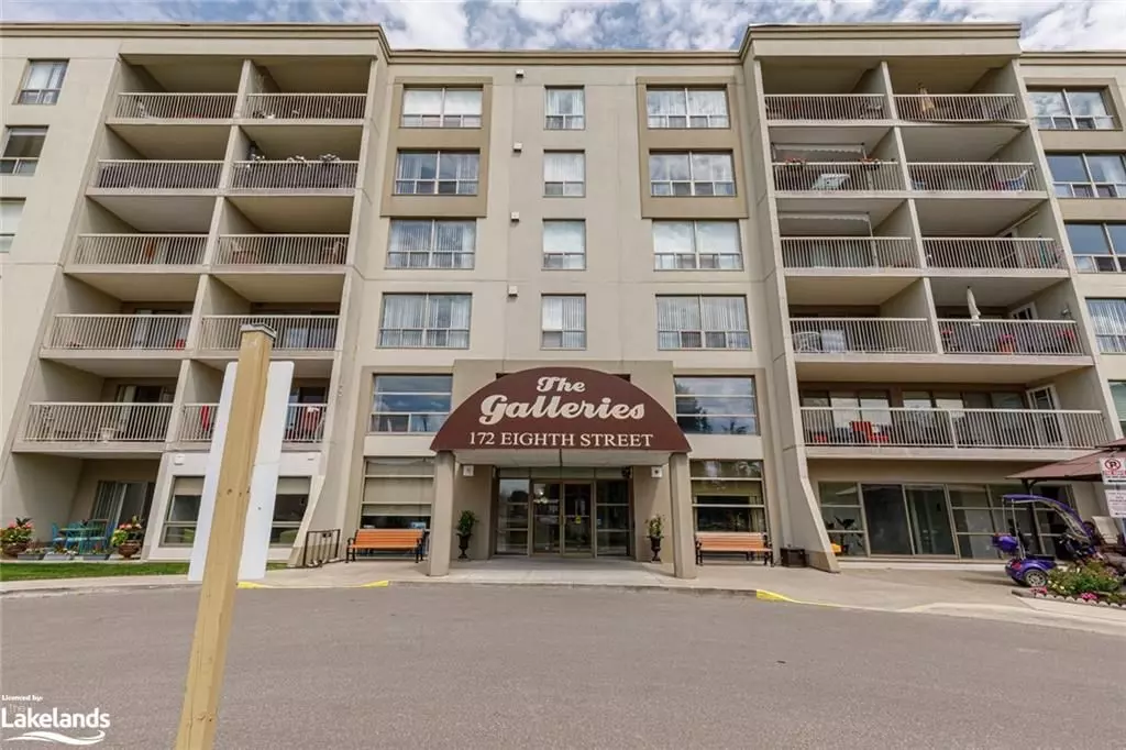 Collingwood, ON L9Y 4T2,172 EIGHTH ST #401