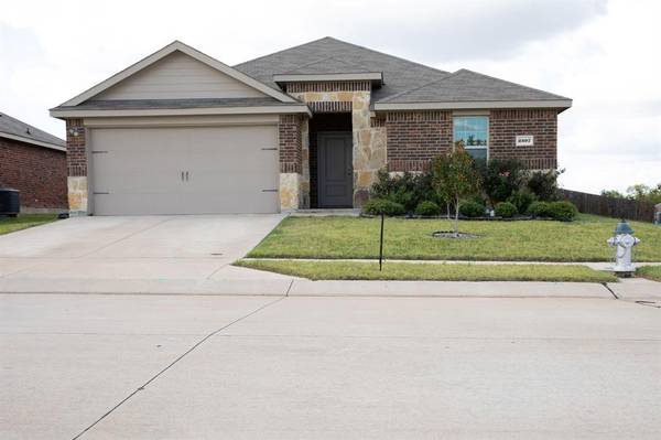 2307 Hankinson Lane, Fate, TX 75189