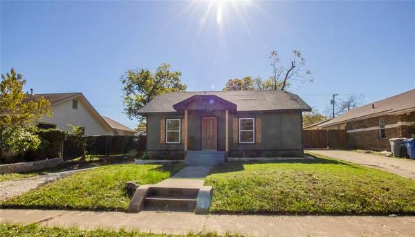 2442 W Clarendon Drive, Dallas, TX 75211