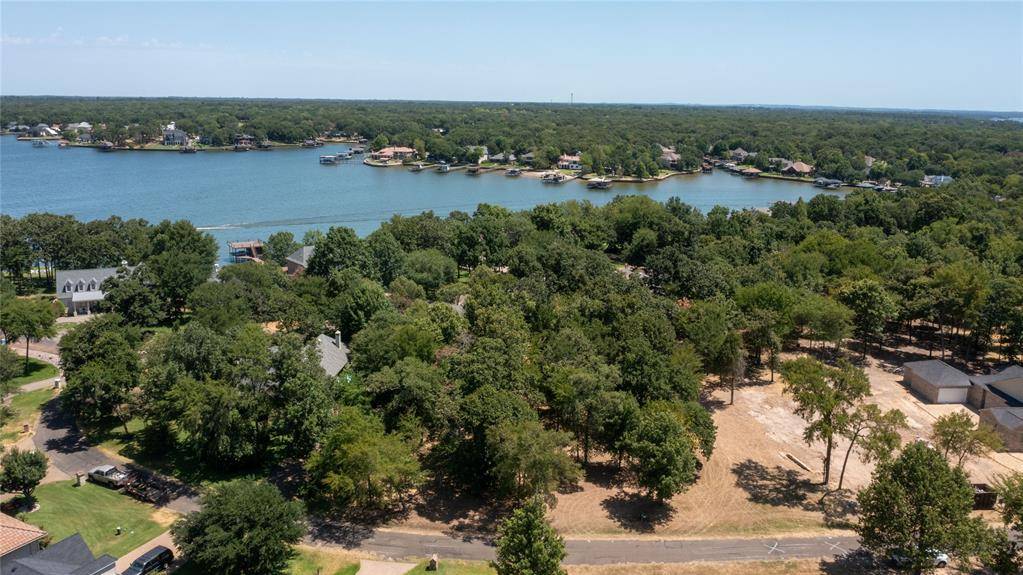 144 Hilton Head Island Drive, Mabank, TX 75156