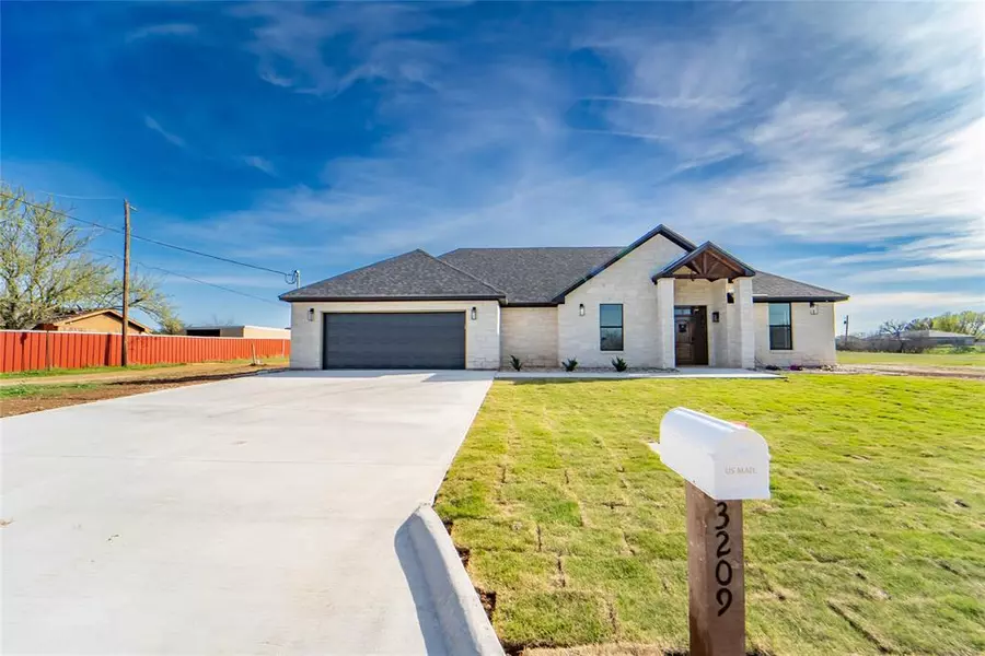 3209 Cactus Cove, Breckenridge, TX 76424