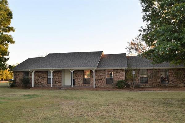 510 Woodcreek Drive, Lowry Crossing, TX 75407