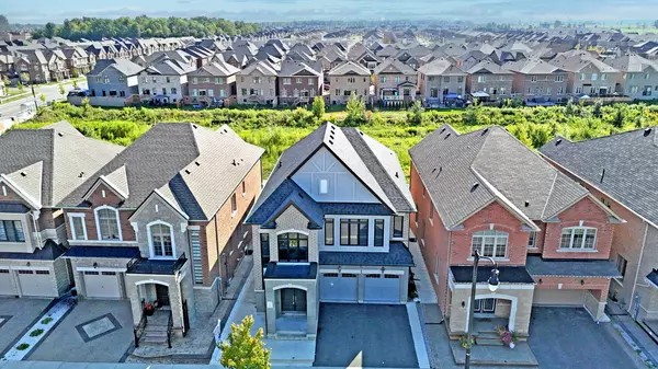 10 Fruitvale CIR, Brampton, ON L7A 5C5