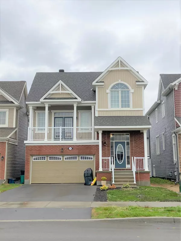 351 Rouncey RD, Kanata, ON K2V 0K4