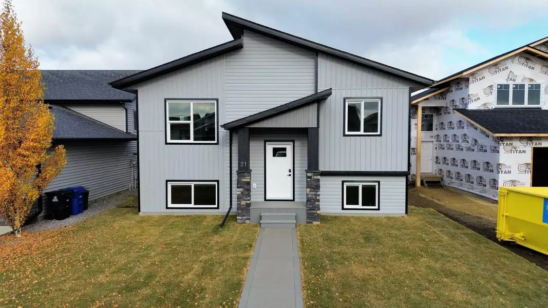 21 Murphy Close, Blackfalds, AB T4M0H5