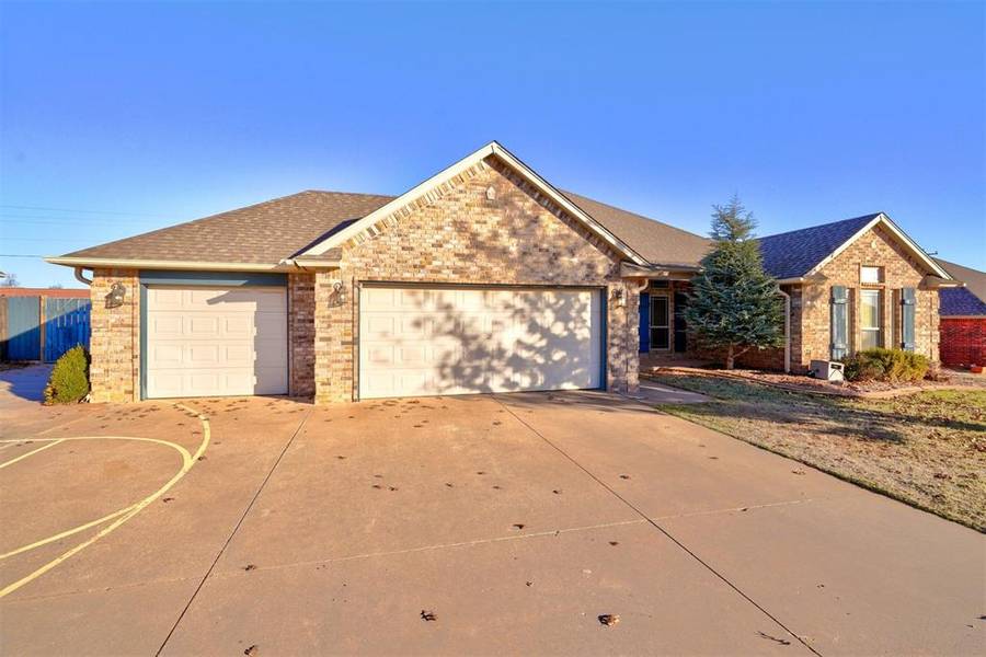 983 NW Johnson Avenue, Piedmont, OK 73078