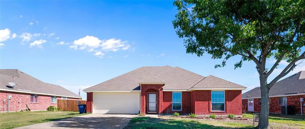 408 Geren Drive, Lavon, TX 75166