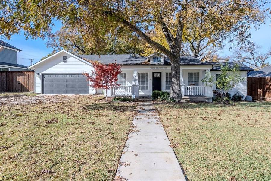 304 S 2nd Avenue, Mansfield, TX 76063