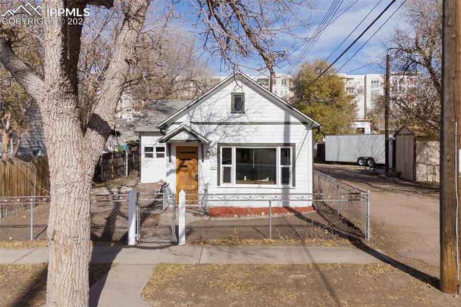 118 W Las Animas ST, Colorado Springs, CO 80903