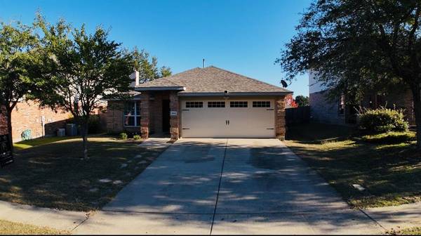 4816 Kingfisher Lane, Mesquite, TX 75181