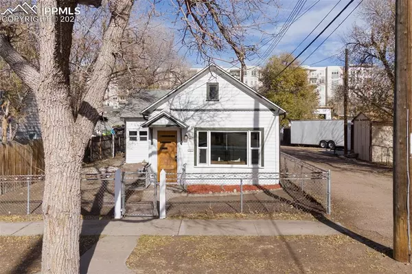 118 W Las Animas ST, Colorado Springs, CO 80903