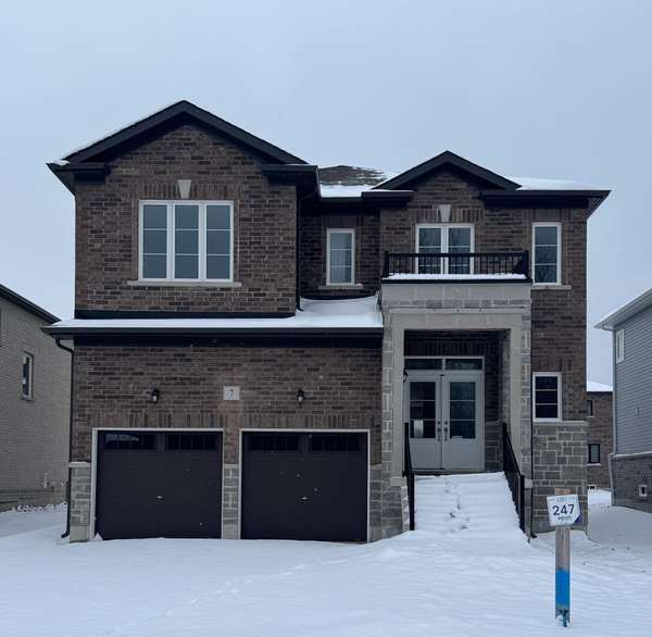 7 AMBER DR, Wasaga Beach, ON L9Z 0R9