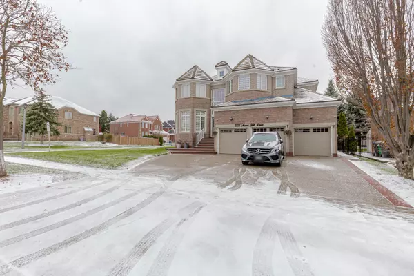 2257 Manor Hill DR N, Mississauga, ON L5M 5B8