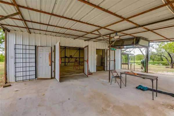 Kemp, TX 75143,14502 County Road 4055