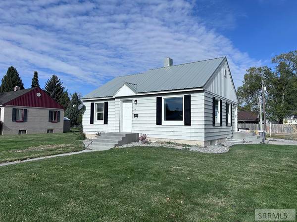 195 Wadsworth Drive, Idaho Falls, ID 83402