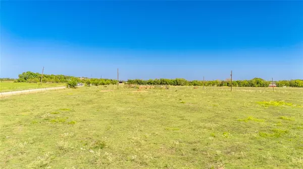 Leonard, TX 75452,317 County Road 4851