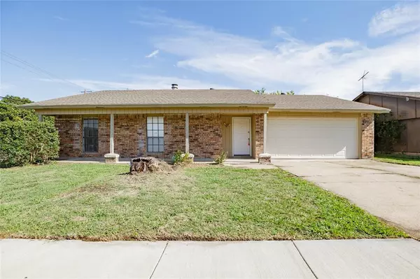 3401 Kilrush Drive, Arlington, TX 76014