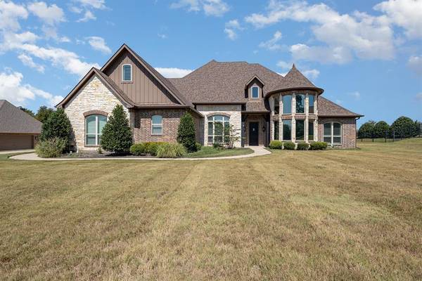 117 Sullivan Way,  Waxahachie,  TX 75167