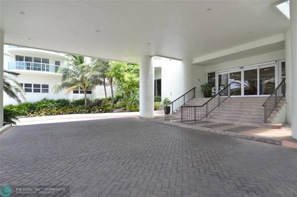 Fort Lauderdale, FL 33308,3400 Galt Ocean Dr  #309S