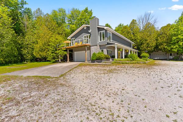 900 Berford ST, South Bruce Peninsula, ON N0H 2T0