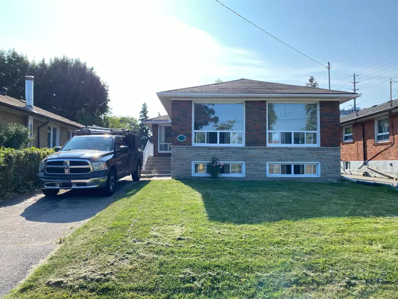 32 GANDER DR, Toronto E09, ON M1G 2W1