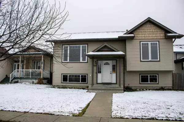 4709 Westbrooke RD,  Blackfalds,  AB T4M 0K4