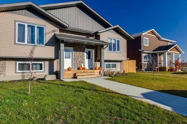 Lacombe, AB T4L 0H9,10 Ranchers Close